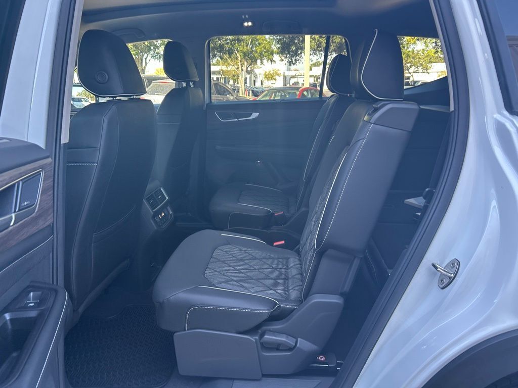 2026 Volkswagen Atlas 2.0T SEL Premium R-Line Tampa FL