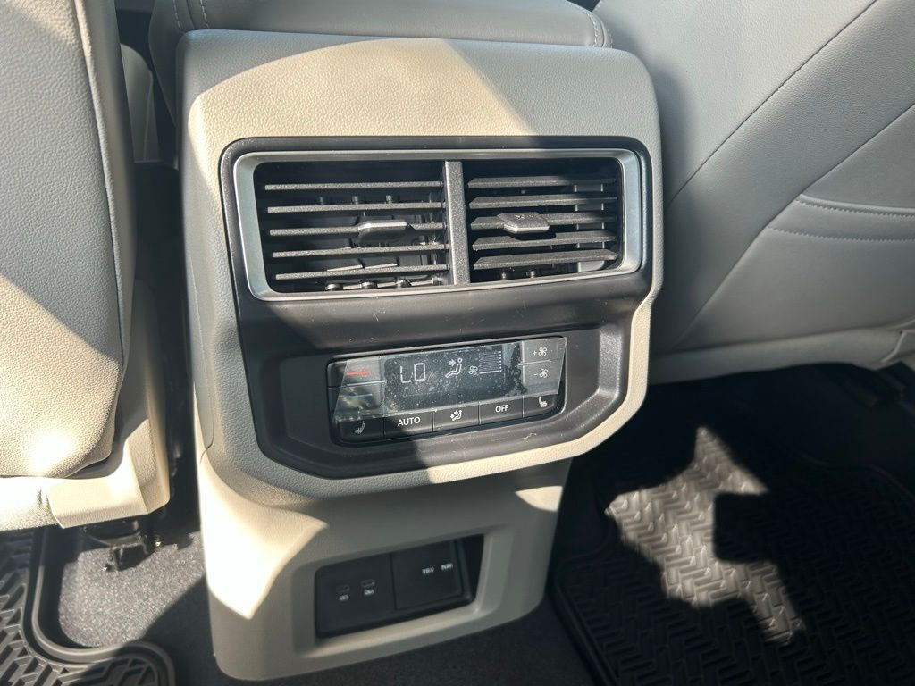 2026 Volkswagen Atlas 2.0T SEL Premium R-Line Tampa FL