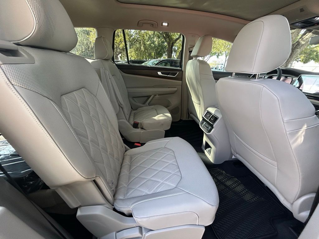 2026 Volkswagen Atlas 2.0T SEL Premium R-Line Tampa FL