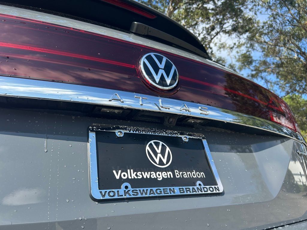 2026 Volkswagen Atlas 2.0T SEL Premium R-Line Tampa FL
