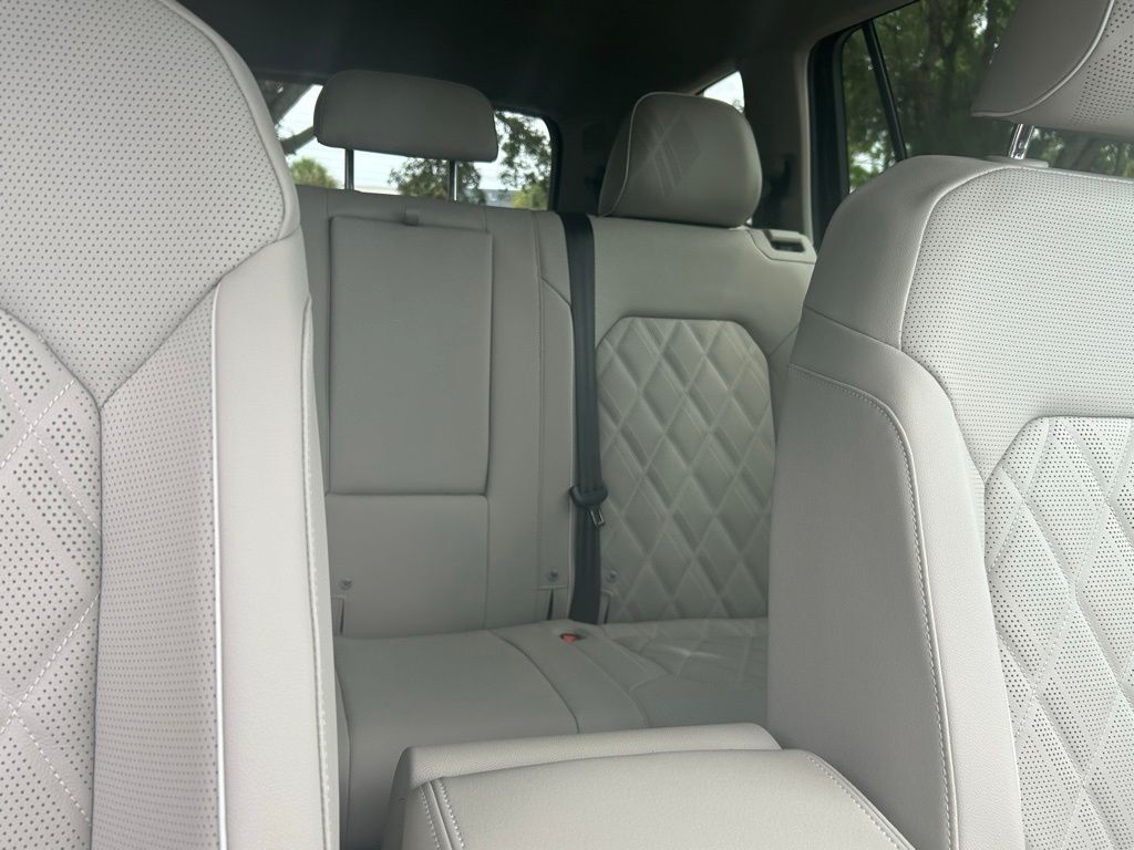 2026 Volkswagen Atlas 2.0T SEL Premium R-Line Tampa FL