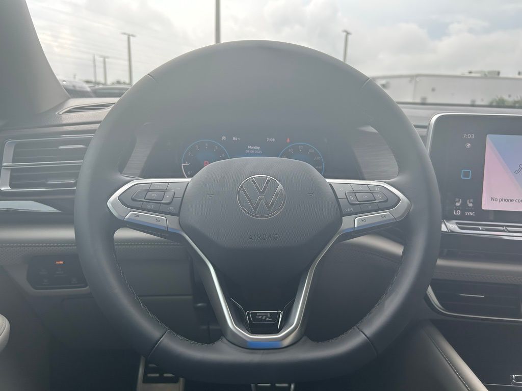 2026 Volkswagen Atlas 2.0T SEL Premium R-Line Tampa FL