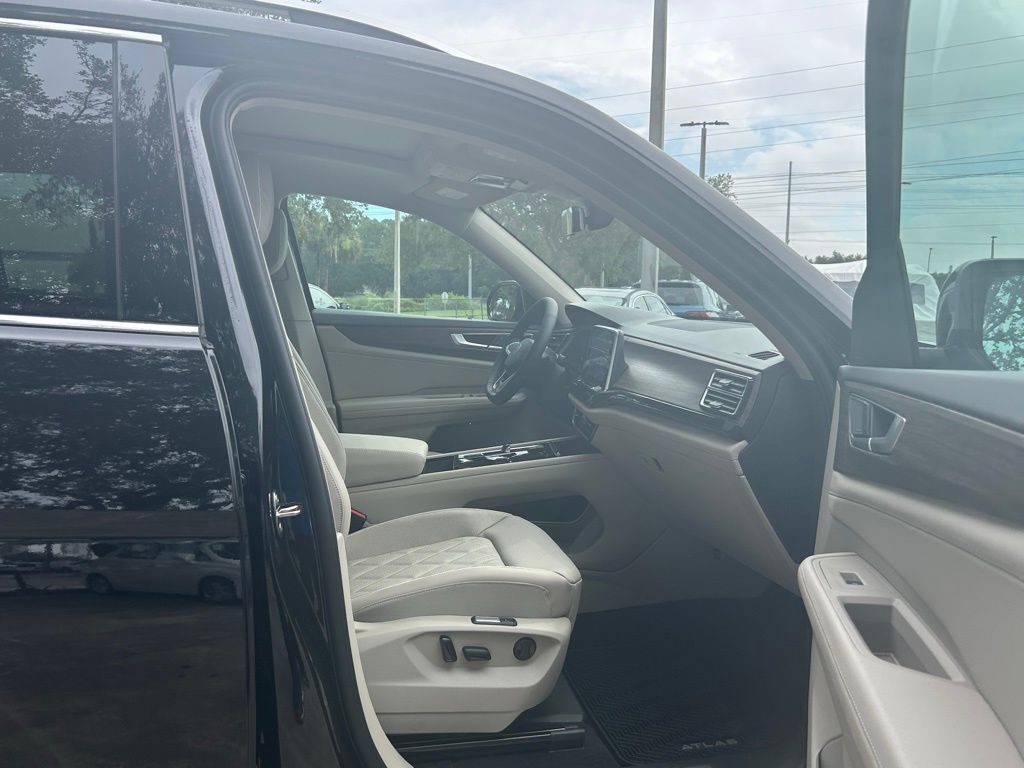 2026 Volkswagen Atlas 2.0T SEL Premium R-Line Tampa FL