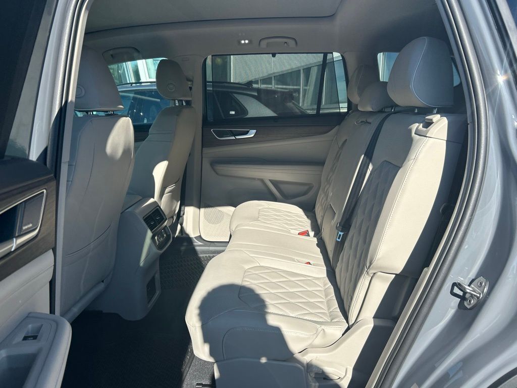 2026 Volkswagen Atlas 2.0T SEL Premium R-Line Tampa FL