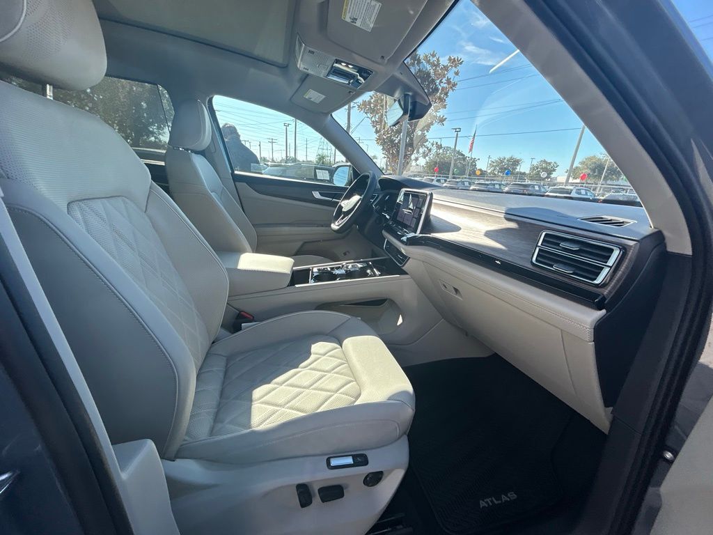 2026 Volkswagen Atlas 2.0T SEL Premium R-Line Tampa FL