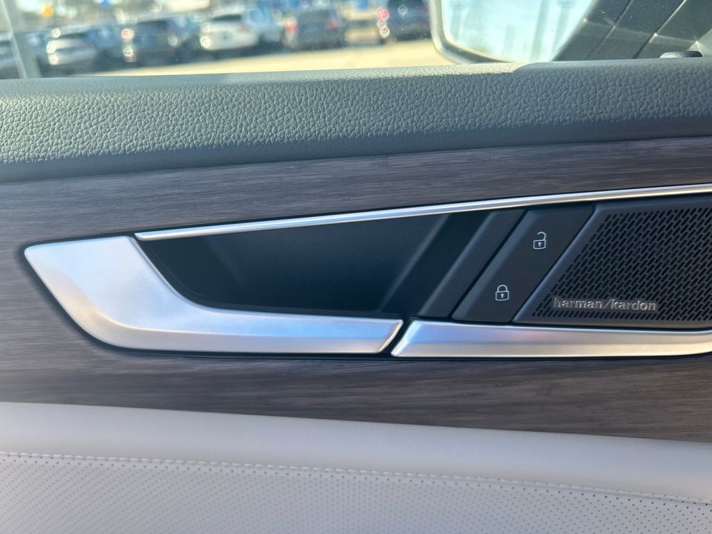 2026 Volkswagen Atlas 2.0T SEL Premium R-Line Tampa FL