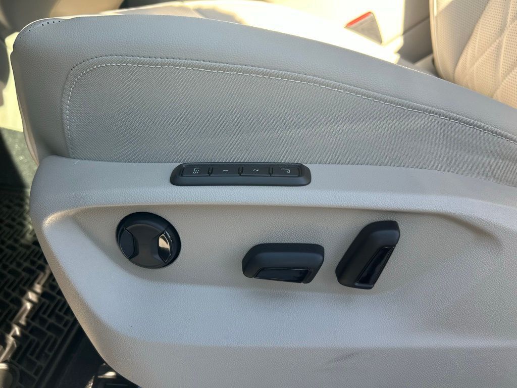 2026 Volkswagen Atlas 2.0T SEL Premium R-Line Tampa FL