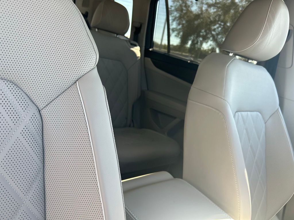 2026 Volkswagen Atlas 2.0T SEL Premium R-Line Tampa FL