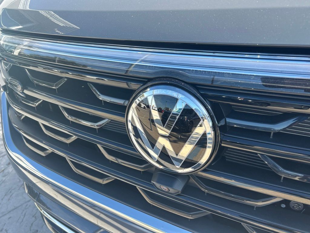 2026 Volkswagen Atlas 2.0T SEL Premium R-Line Tampa FL