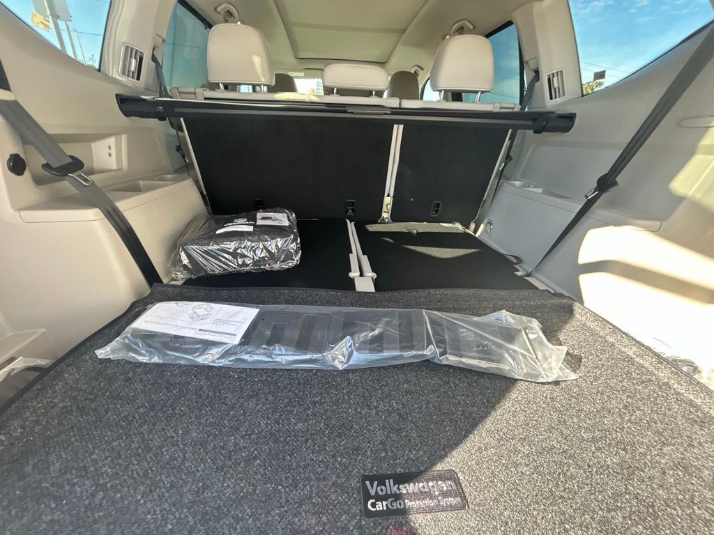 2026 Volkswagen Atlas 2.0T SEL Premium R-Line Tampa FL