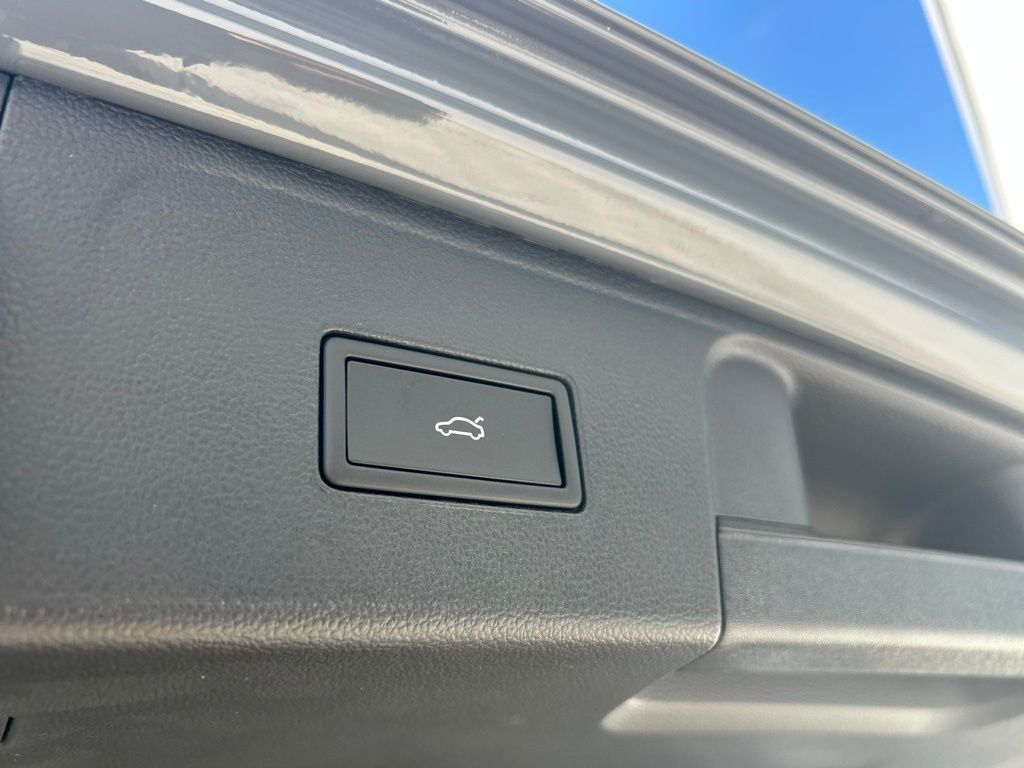 2026 Volkswagen Atlas 2.0T SEL Premium R-Line Tampa FL