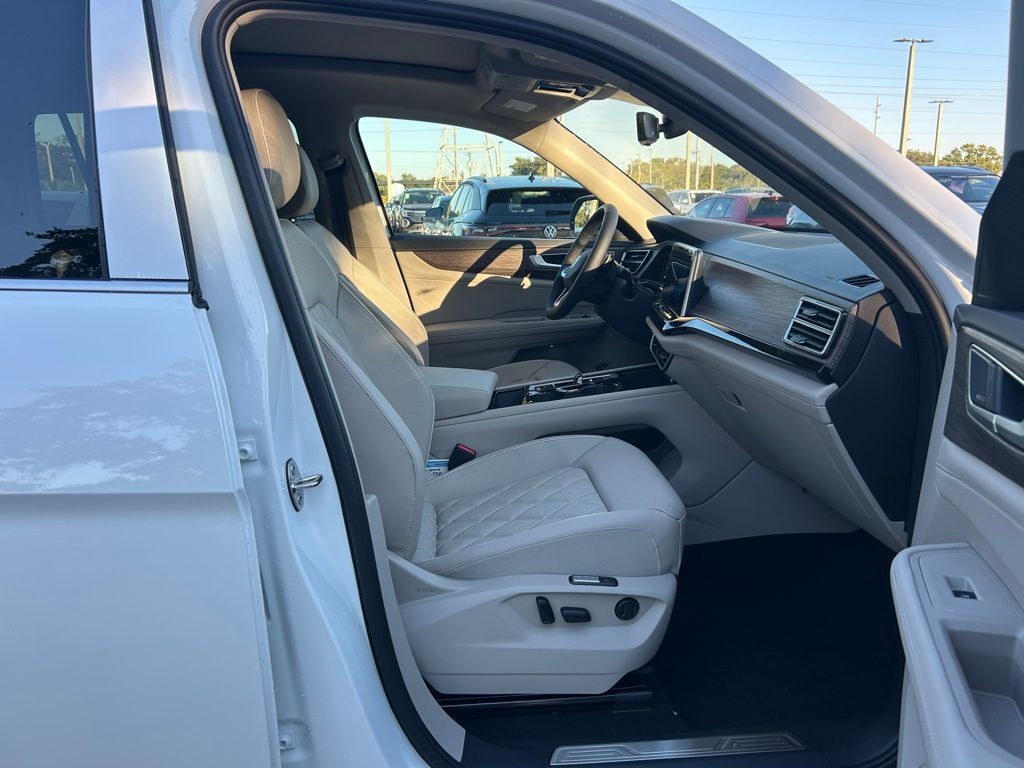 2026 Volkswagen Atlas 2.0T SEL Premium R-Line Tampa FL