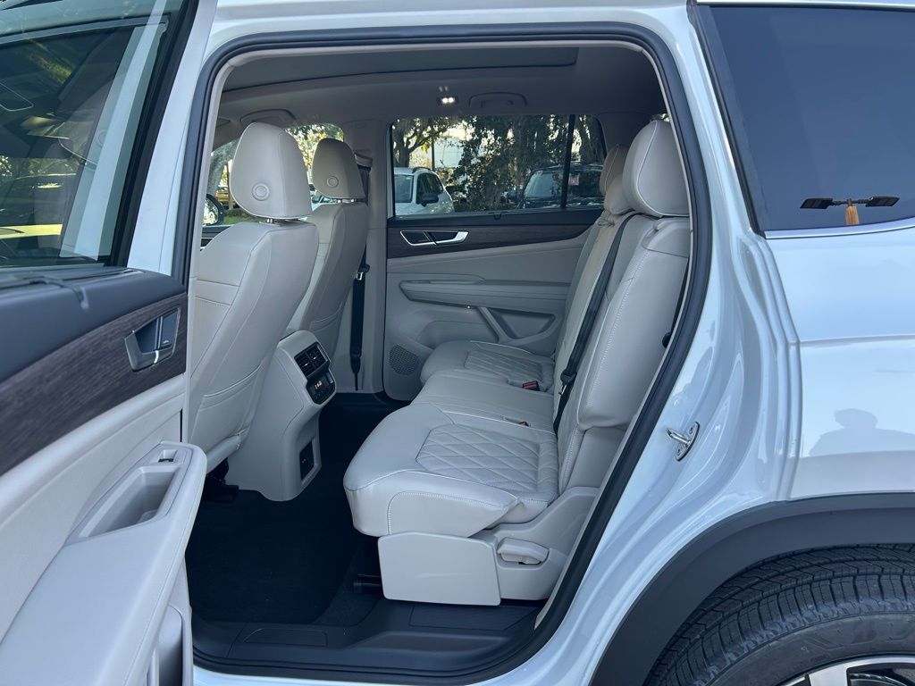 2026 Volkswagen Atlas 2.0T SEL Premium R-Line Tampa FL