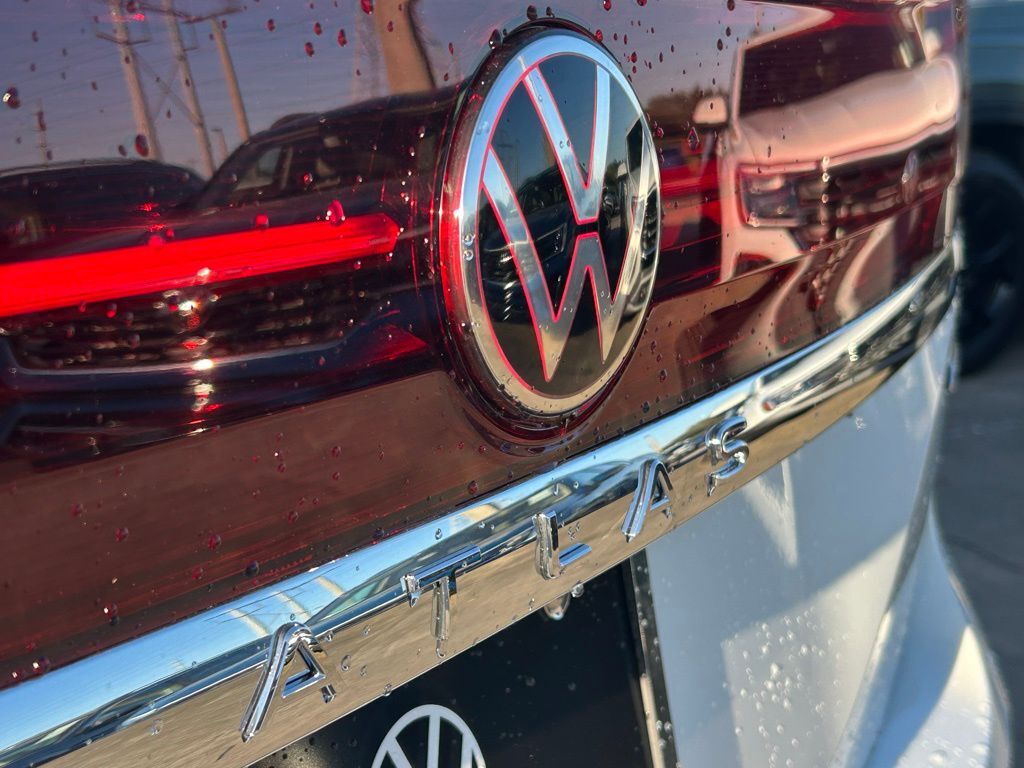 2026 Volkswagen Atlas 2.0T SEL Premium R-Line Tampa FL