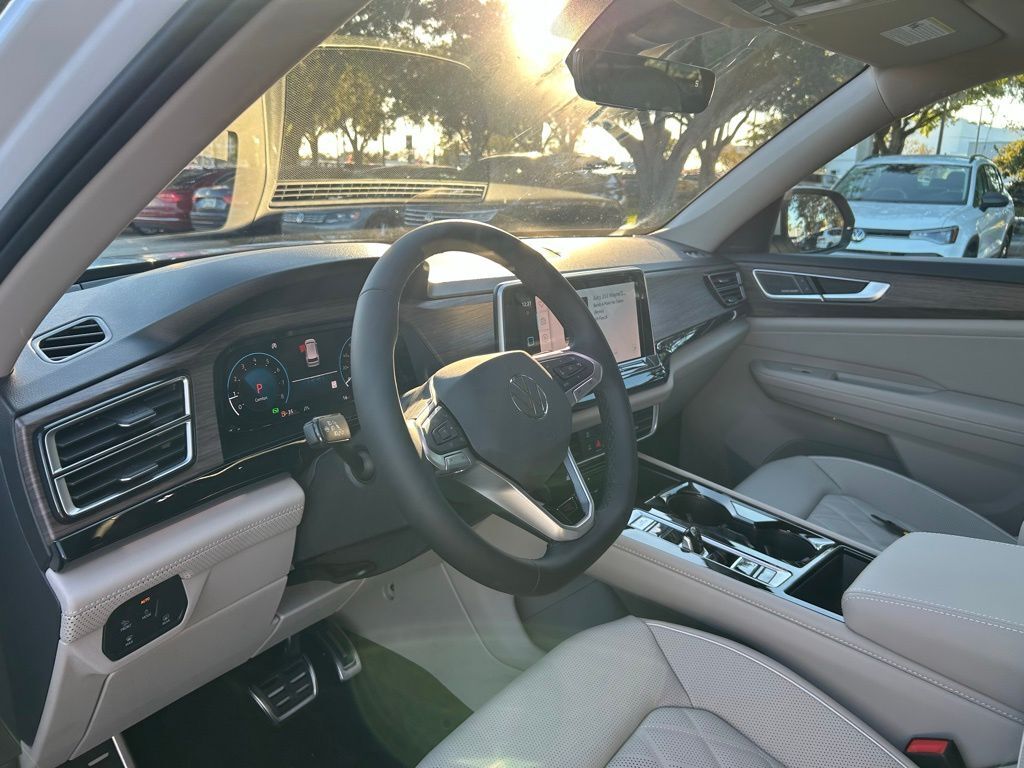 2026 Volkswagen Atlas 2.0T SEL Premium R-Line Tampa FL