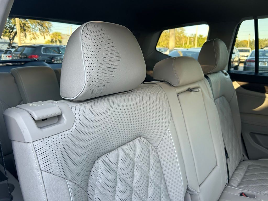 2026 Volkswagen Atlas 2.0T SEL Premium R-Line Tampa FL