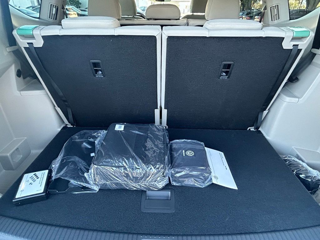 2026 Volkswagen Atlas 2.0T SEL Premium R-Line Tampa FL