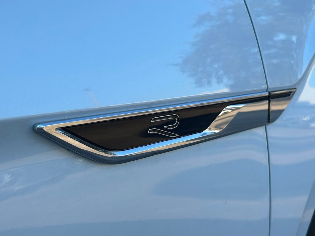 2026 Volkswagen Atlas 2.0T SEL Premium R-Line Tampa FL