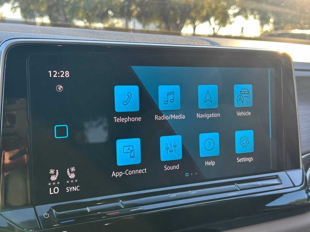 2026 Volkswagen Atlas 2.0T SEL Premium R-Line Tampa FL