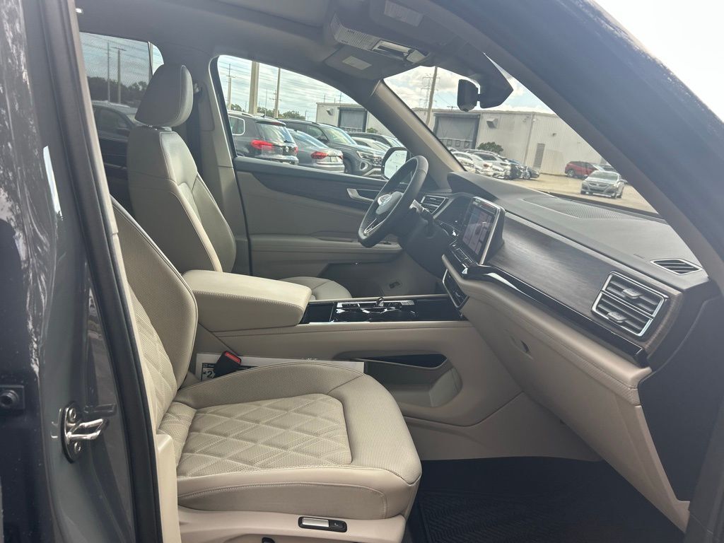 2026 Volkswagen Atlas 2.0T SEL Premium R-Line Tampa FL