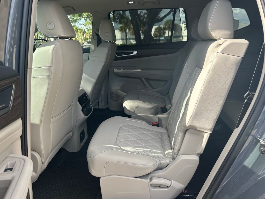 2026 Volkswagen Atlas 2.0T SEL Premium R-Line Tampa FL