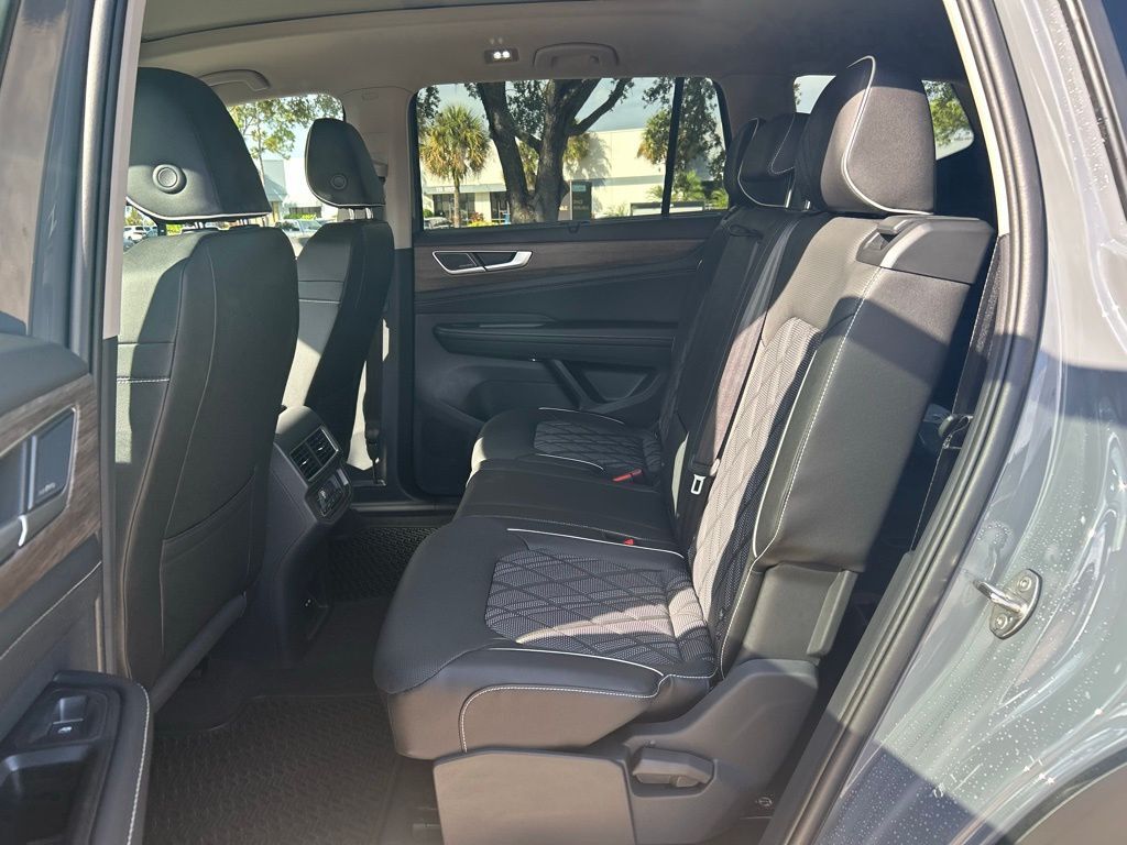 2026 Volkswagen Atlas 2.0T SEL Premium R-Line Tampa FL