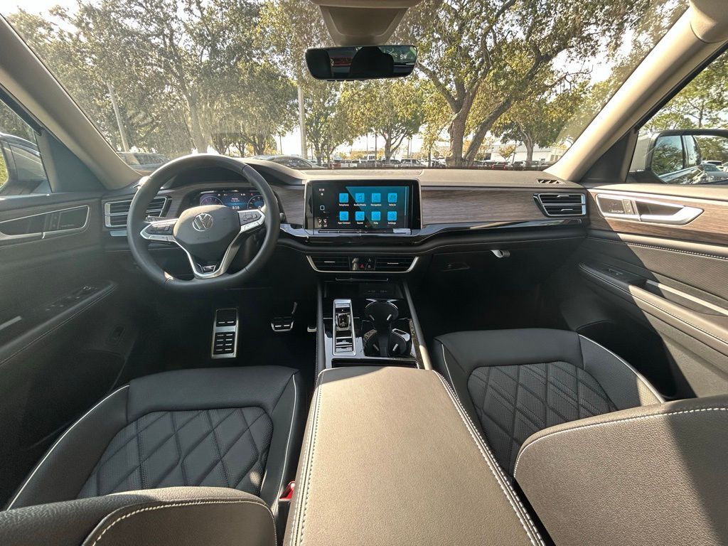 2026 Volkswagen Atlas 2.0T SEL Premium R-Line Tampa FL