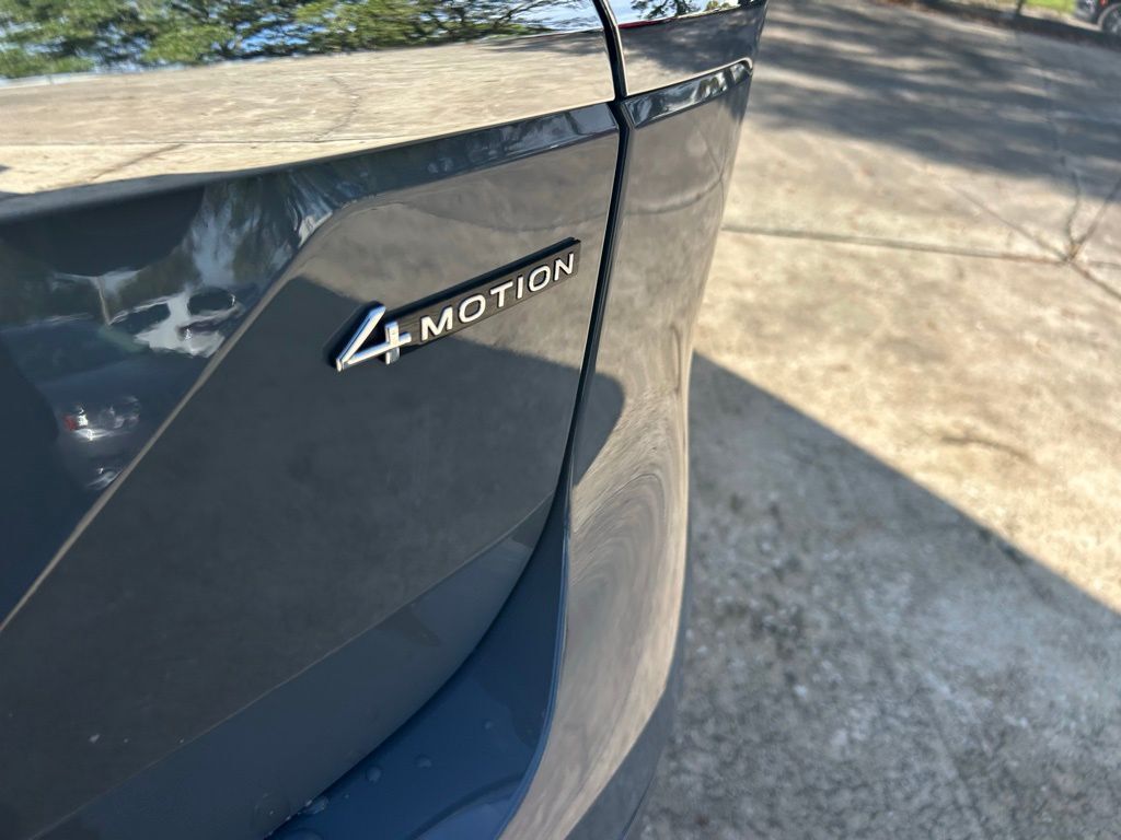 2026 Volkswagen Atlas 2.0T SEL Premium R-Line Tampa FL