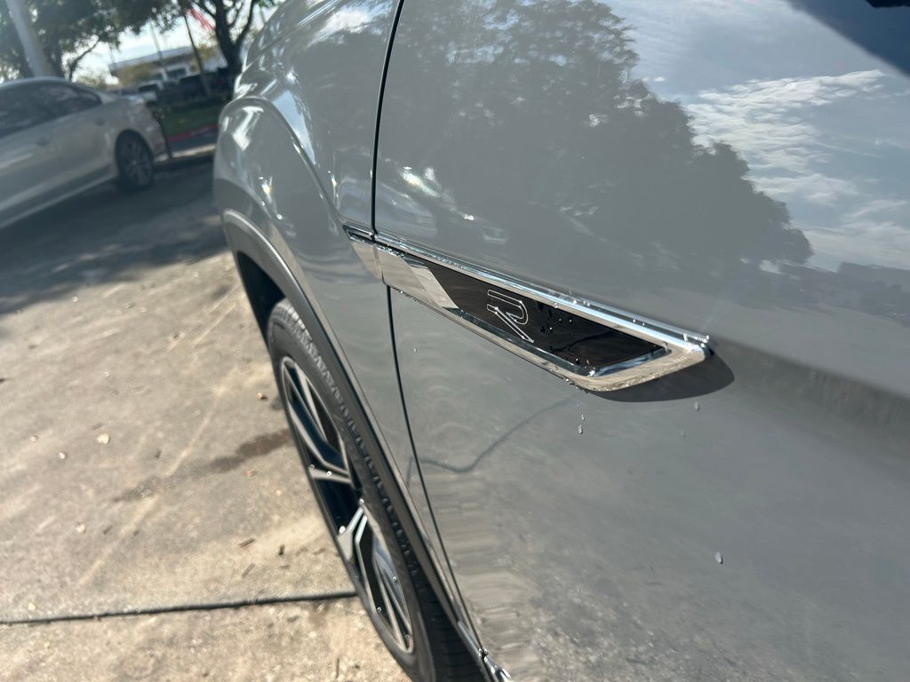 2026 Volkswagen Atlas 2.0T SEL Premium R-Line Tampa FL