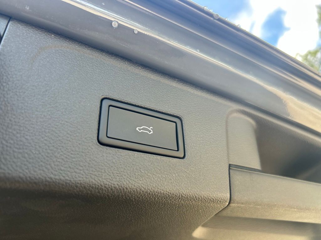 2026 Volkswagen Atlas 2.0T SEL Premium R-Line Tampa FL