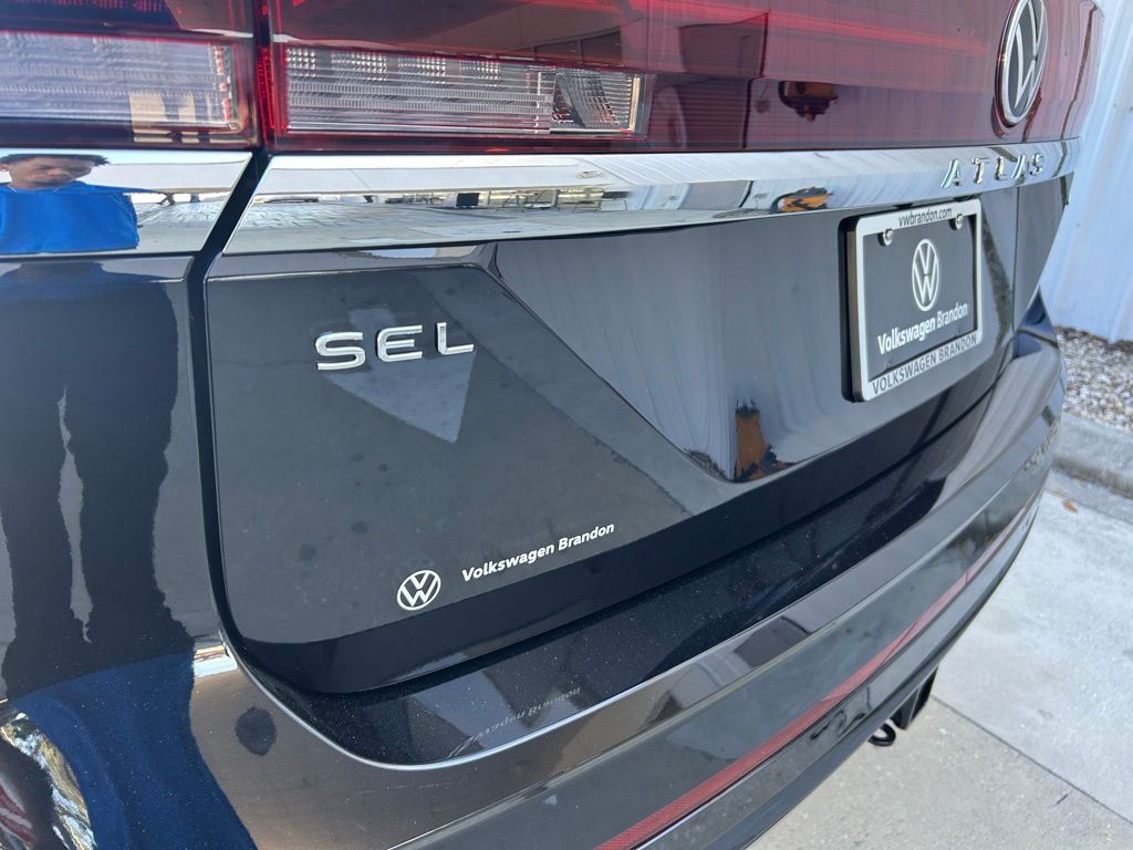 2026 Volkswagen Atlas 2.0T SEL Premium R-Line Tampa FL