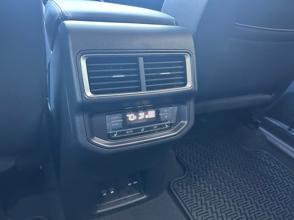 2026 Volkswagen Atlas 2.0T SEL Premium R-Line Tampa FL