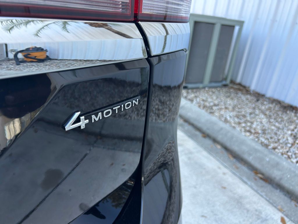 2026 Volkswagen Atlas 2.0T SEL Premium R-Line Tampa FL