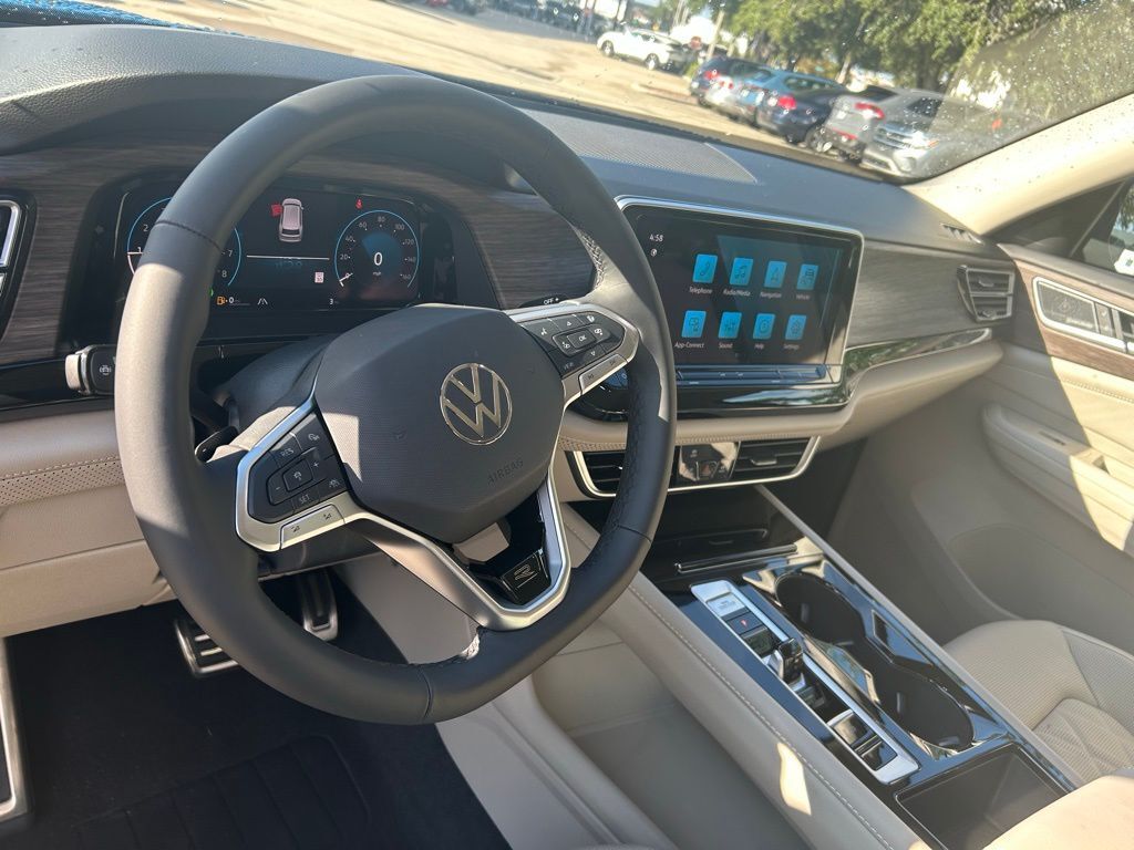 2026 Volkswagen Atlas 2.0T SEL Premium R-Line Tampa FL