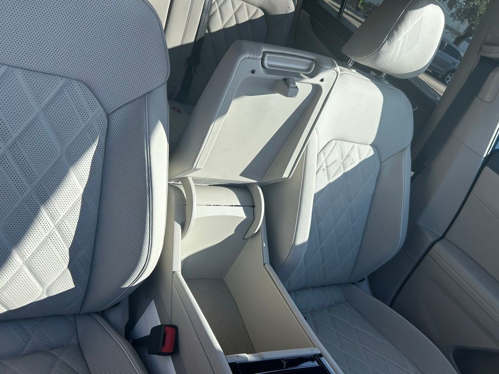 2026 Volkswagen Atlas 2.0T SEL Premium R-Line Tampa FL