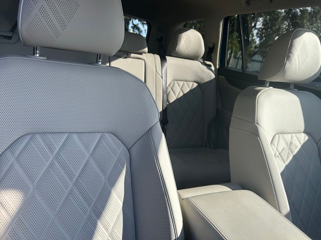 2026 Volkswagen Atlas 2.0T SEL Premium R-Line Tampa FL