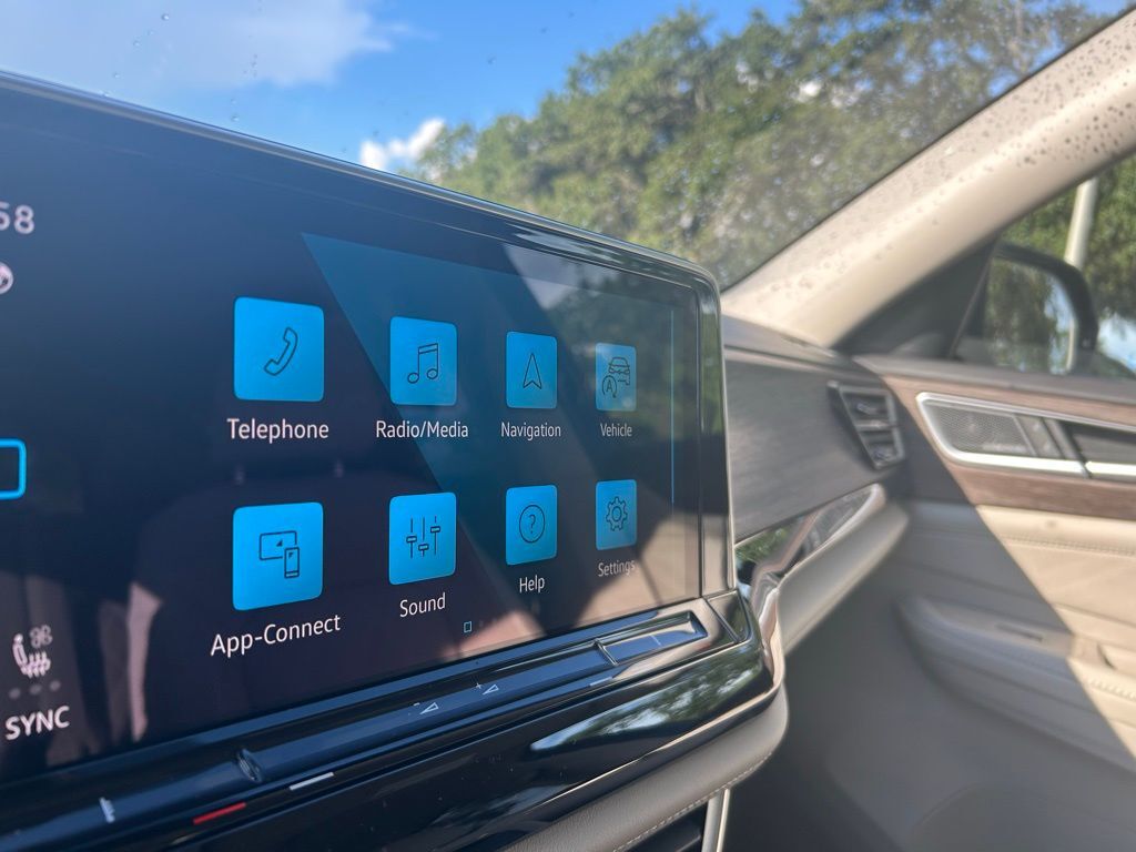 2026 Volkswagen Atlas 2.0T SEL Premium R-Line Tampa FL
