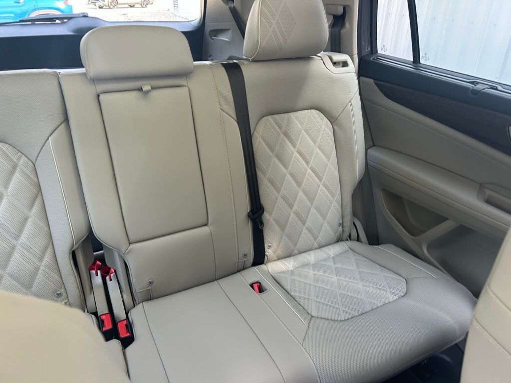 2026 Volkswagen Atlas 2.0T SEL Premium R-Line Tampa FL