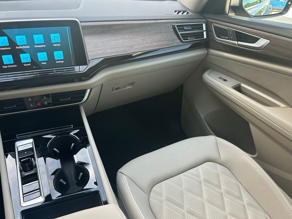 2026 Volkswagen Atlas 2.0T SEL Premium R-Line Tampa FL