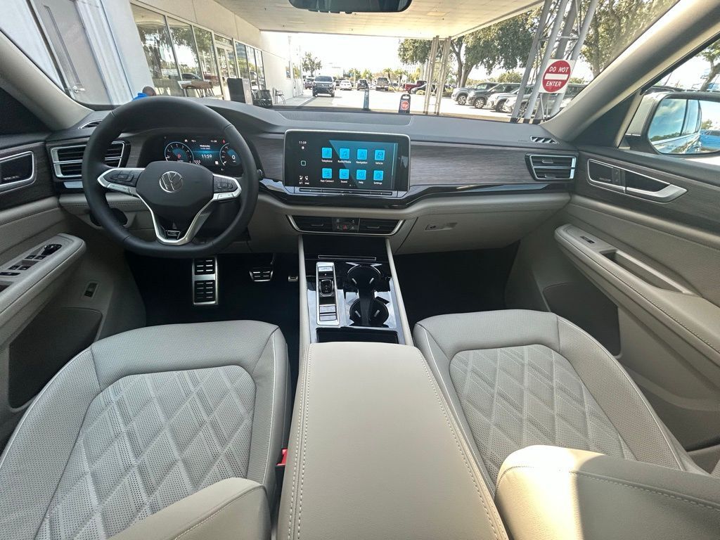 2026 Volkswagen Atlas 2.0T SEL Premium R-Line Tampa FL