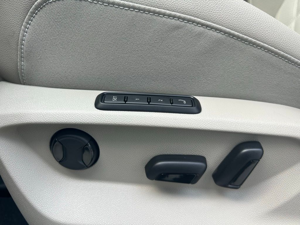 2026 Volkswagen Atlas 2.0T SEL Premium R-Line Tampa FL