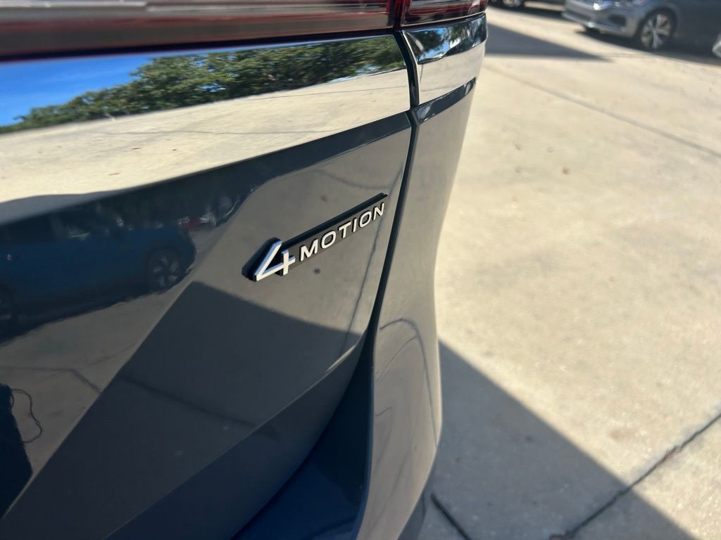 2026 Volkswagen Atlas 2.0T SEL Premium R-Line Tampa FL