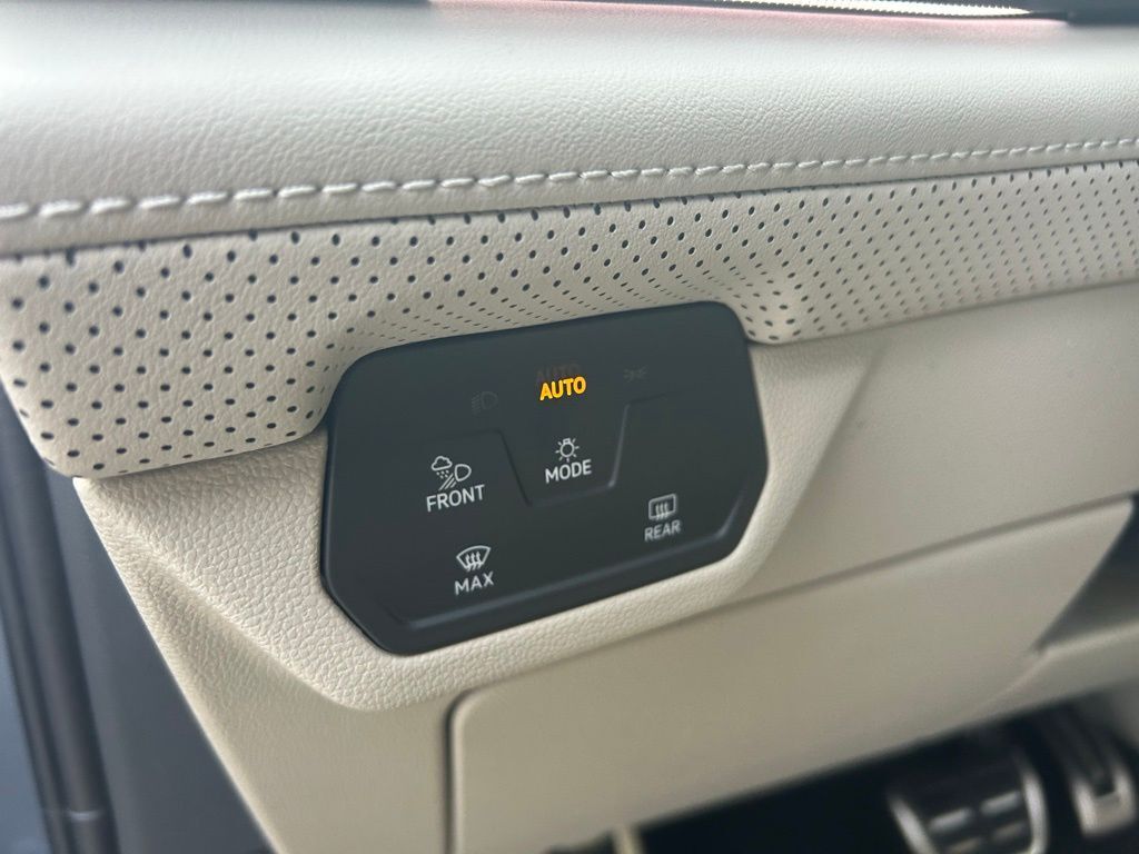 2026 Volkswagen Atlas 2.0T SEL Premium R-Line Tampa FL