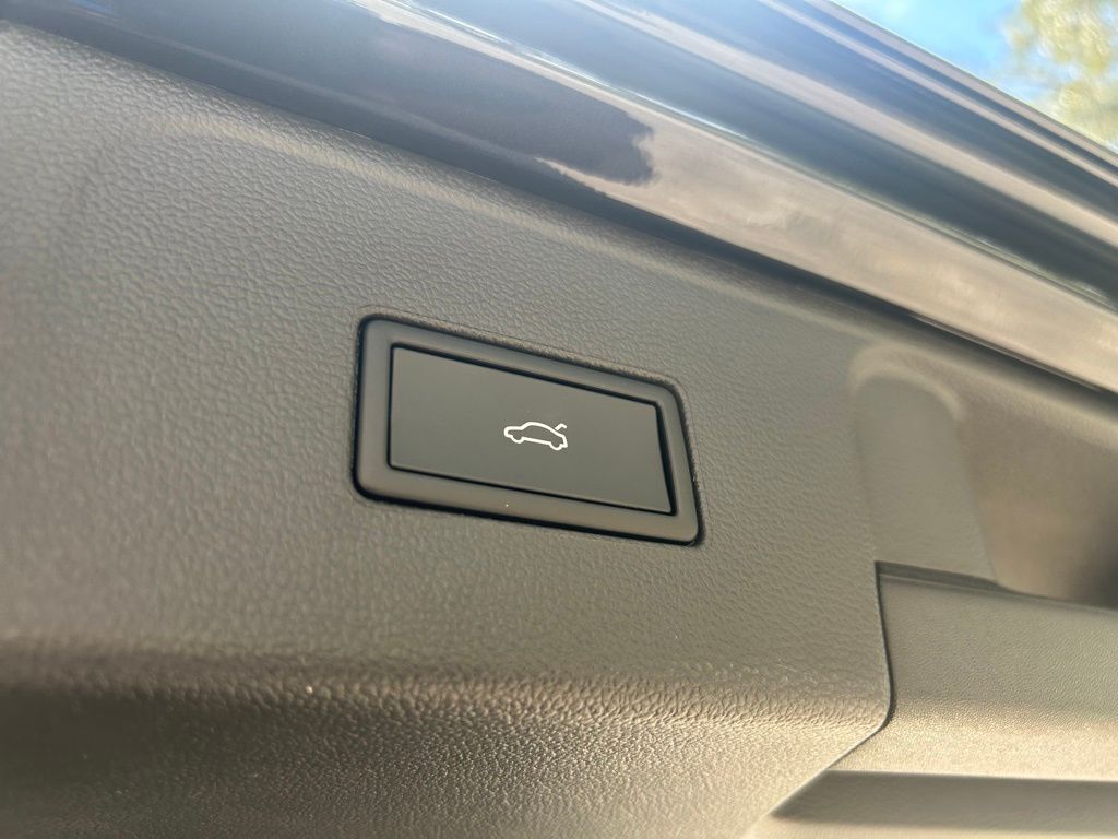 2026 Volkswagen Atlas 2.0T SEL Premium R-Line Tampa FL