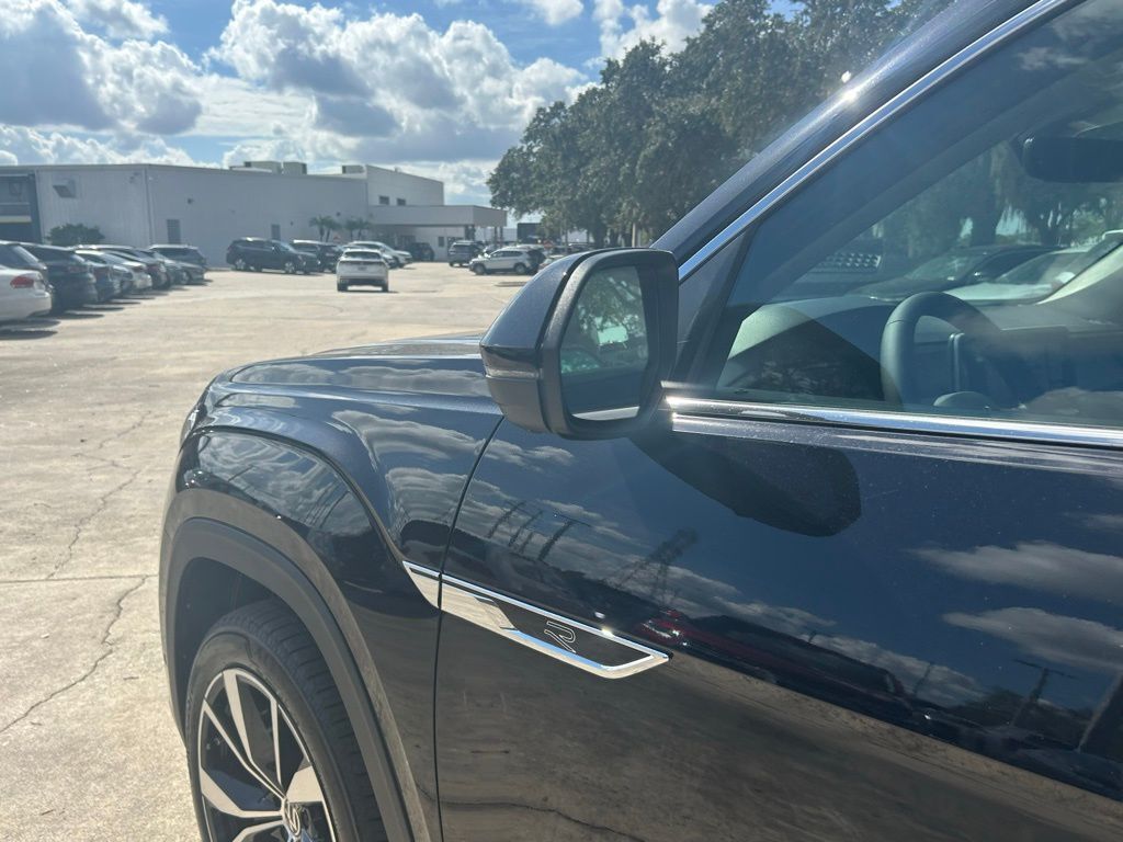 2026 Volkswagen Atlas 2.0T SEL Premium R-Line Tampa FL