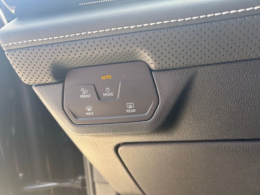 2026 Volkswagen Atlas 2.0T SEL Premium R-Line Tampa FL