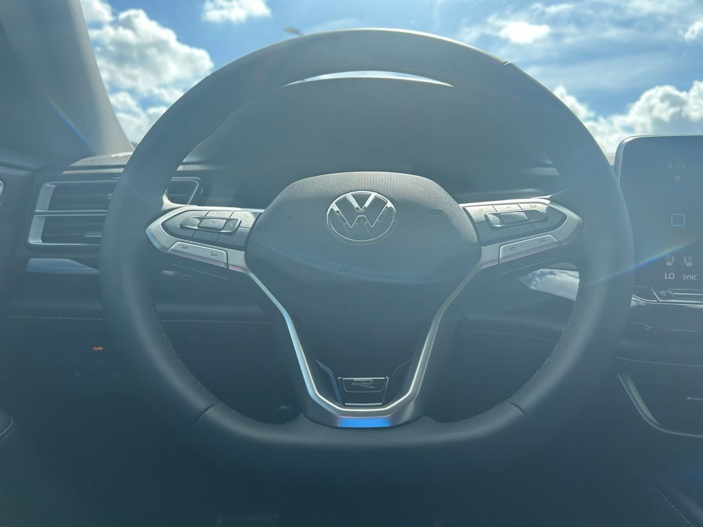 2026 Volkswagen Atlas 2.0T SEL Premium R-Line Tampa FL