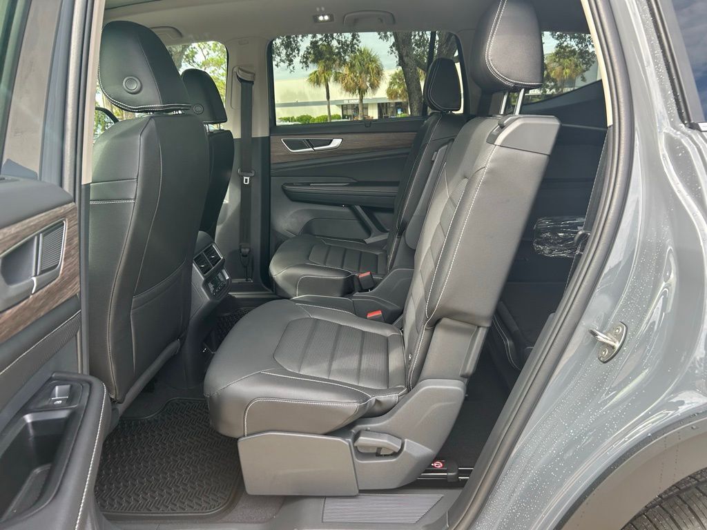 2026 Volkswagen Atlas 2.0T SEL Tampa FL