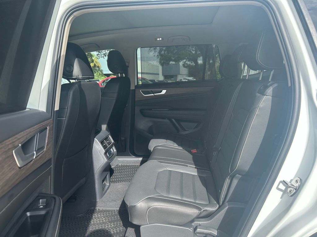 2026 Volkswagen Atlas 2.0T SEL Tampa FL