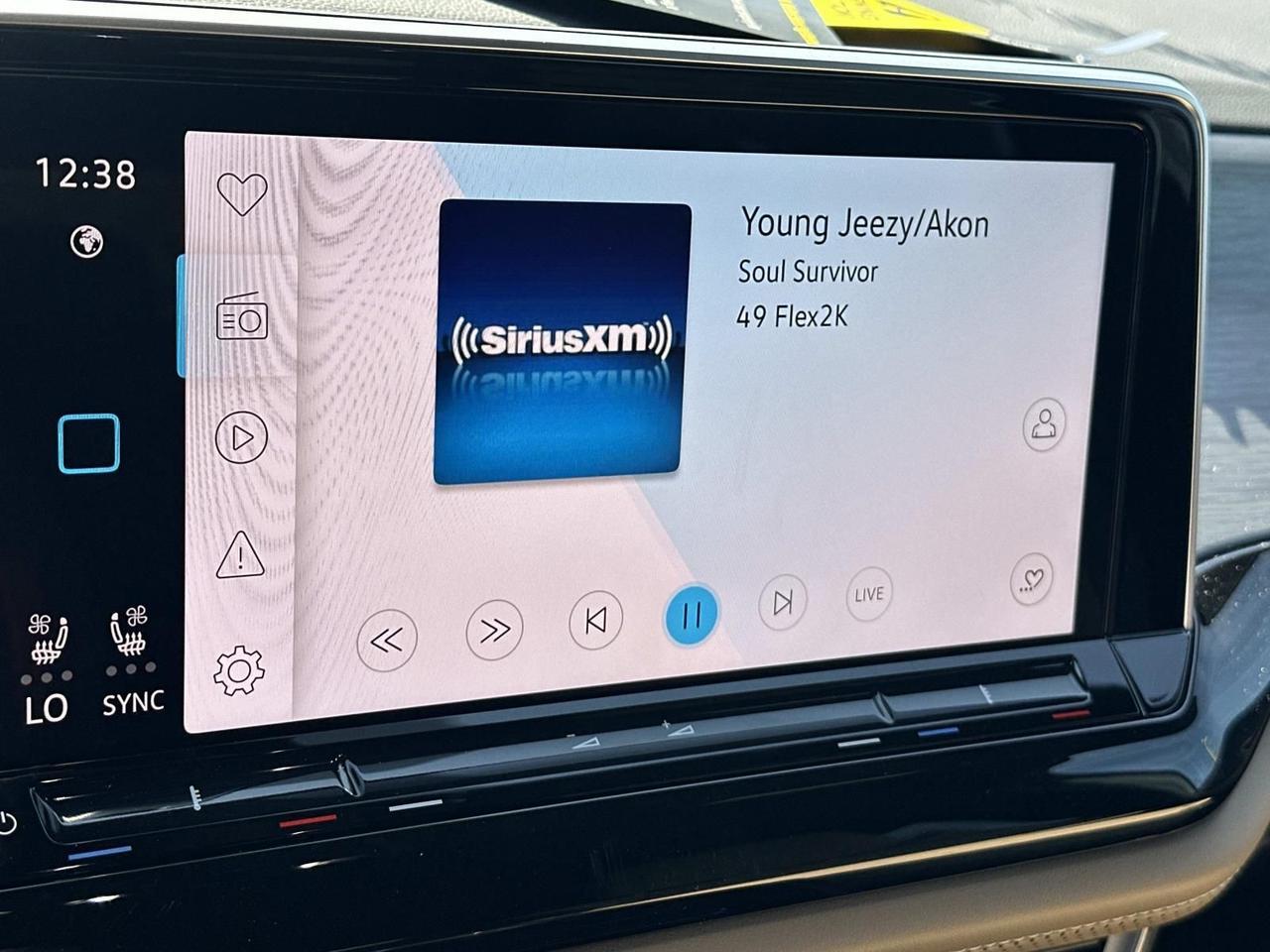 2026 Volkswagen Atlas Cross Sport 2.0T SE w/Technology Woodbridge VA